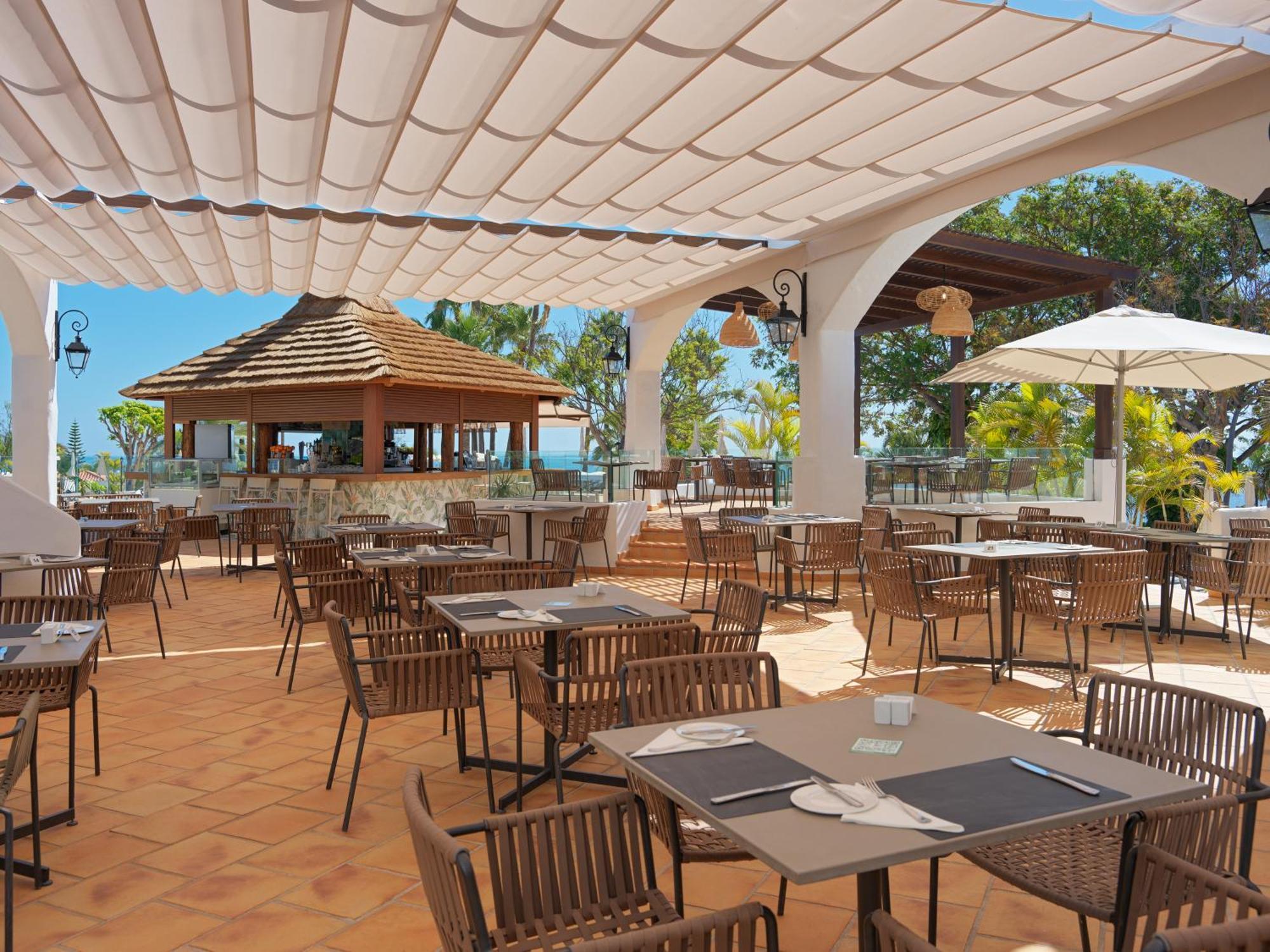 Hotel Jardin Tecina